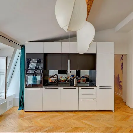 265 Antoine - Superbe A Paris